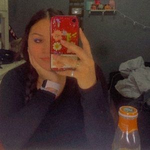 Meet your Posher, Frida